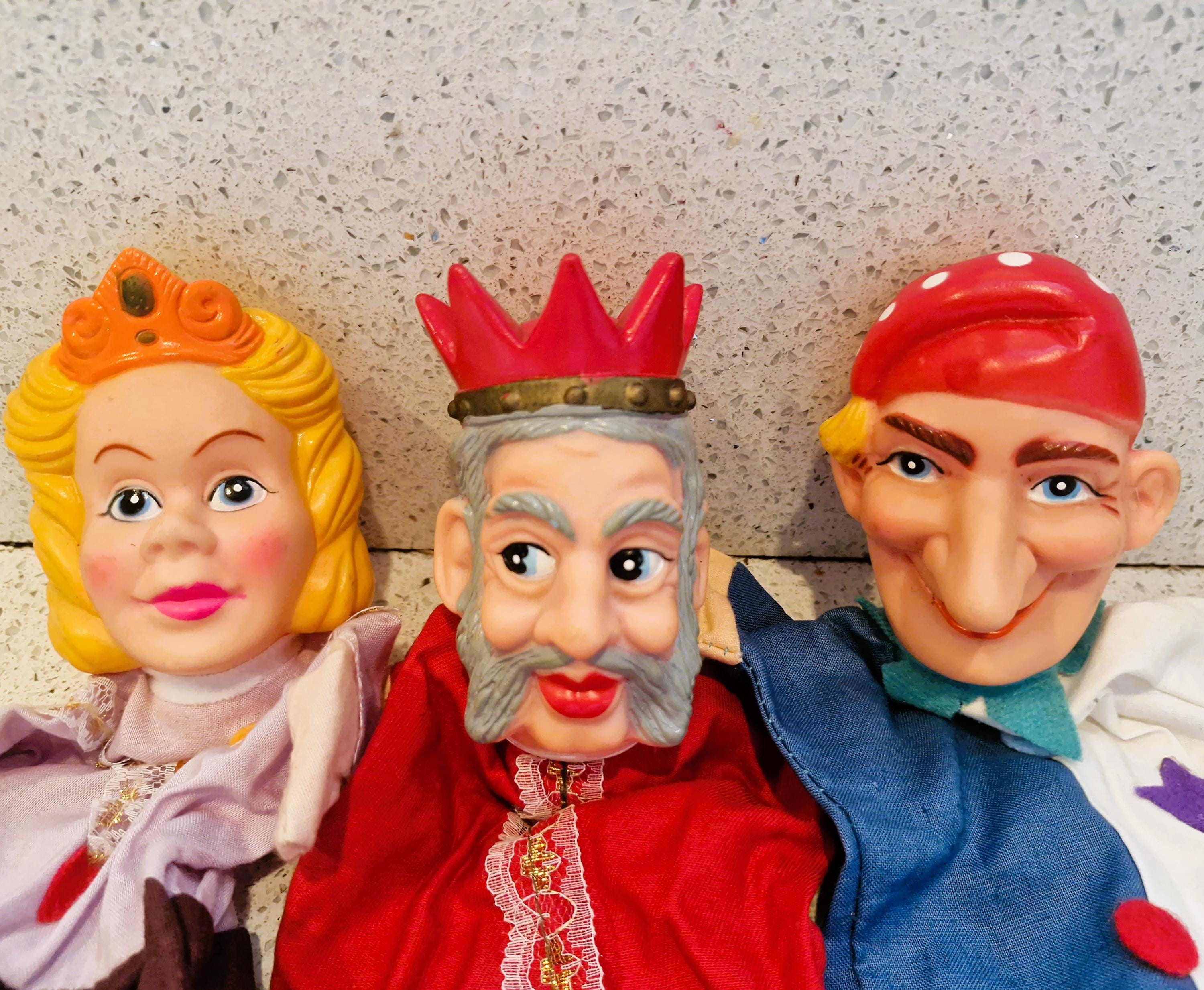 Lot de 4 marionnettes ? main - Licorne f?e dragon et chevalier ROBA - Multicolore - Enfant - 29.90 Lot de 4 marionnettes ? main - Licorne f?e dragon et chevalier ROBA - Multicolore - Enfant - 29.90