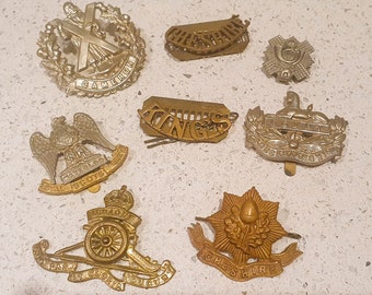 Insignias de gorras militares británicas antiguas: Royal Scots Greys de la Primera y Segunda Guerra Mundial