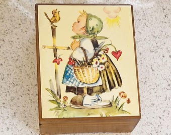 Beautiful Vintage Wooden Reuge Music Box - Plays Edelweiss - Swiss