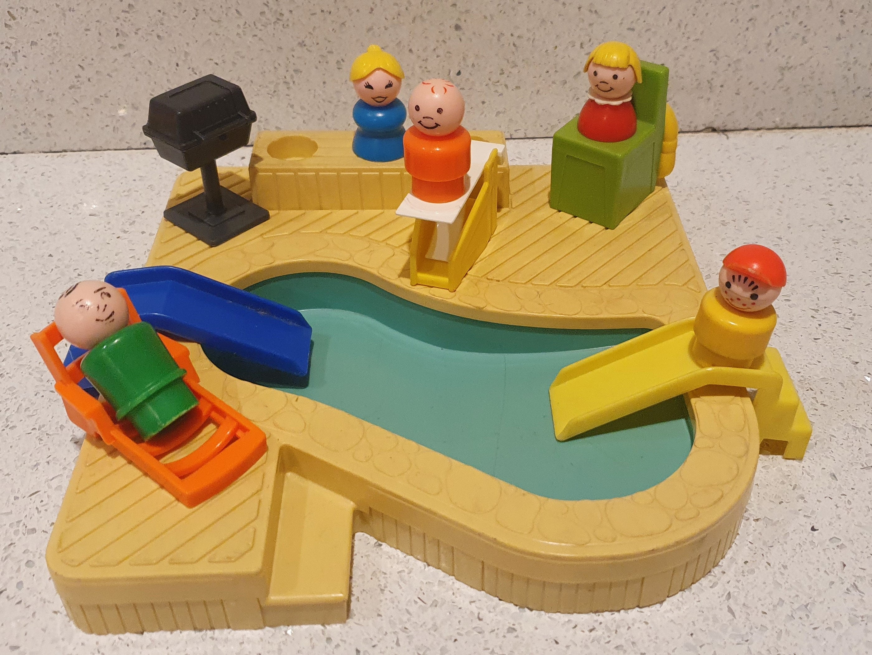 【Fisher-Price】Swimmin' Hole &クリストファー・ロビン Fisher-Price】Swimmin' Hole &クリストファー・ロビン - メルカリ