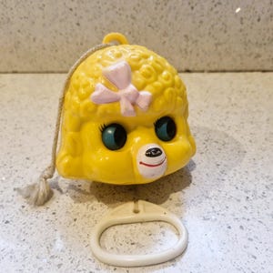 Vintage SANKYO Musikalisk Hundvagn Leksak, Kitsch Babypresent, PUDEL