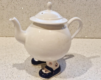 Carltonware Walking Teapot: Hand-painted English Pottery, Red