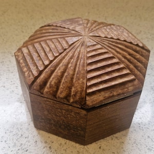 Handmade Hexagonal Wooden Box: Vintage Arts & Crafts Decor