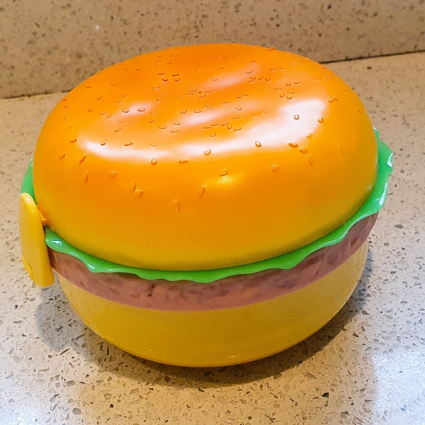 NEW Quirky Round Lunch Box, Bagel, Unusual Sandwich Box, Burger Shaped Lunch Box,Sectional, Great Design