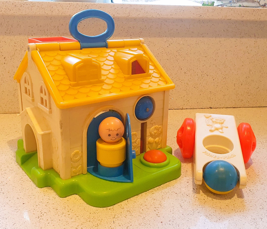 Vintage Fisher Price Discovery Cottage Clatter Car UK