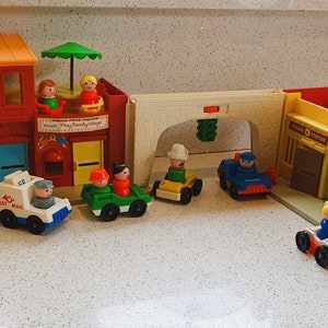 Pueblo Fisher Price, Pueblo Fisher Price, Calle principal Fisher Price, Vintage, Pueblo, Pueblo, Conjunto ENORME, Juguetes antiguos Fisher Price, Años 70