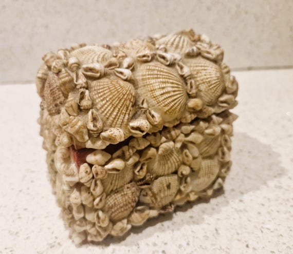 Vintage Sea Shell Covered Box: 90s Jewelry Trinket Box