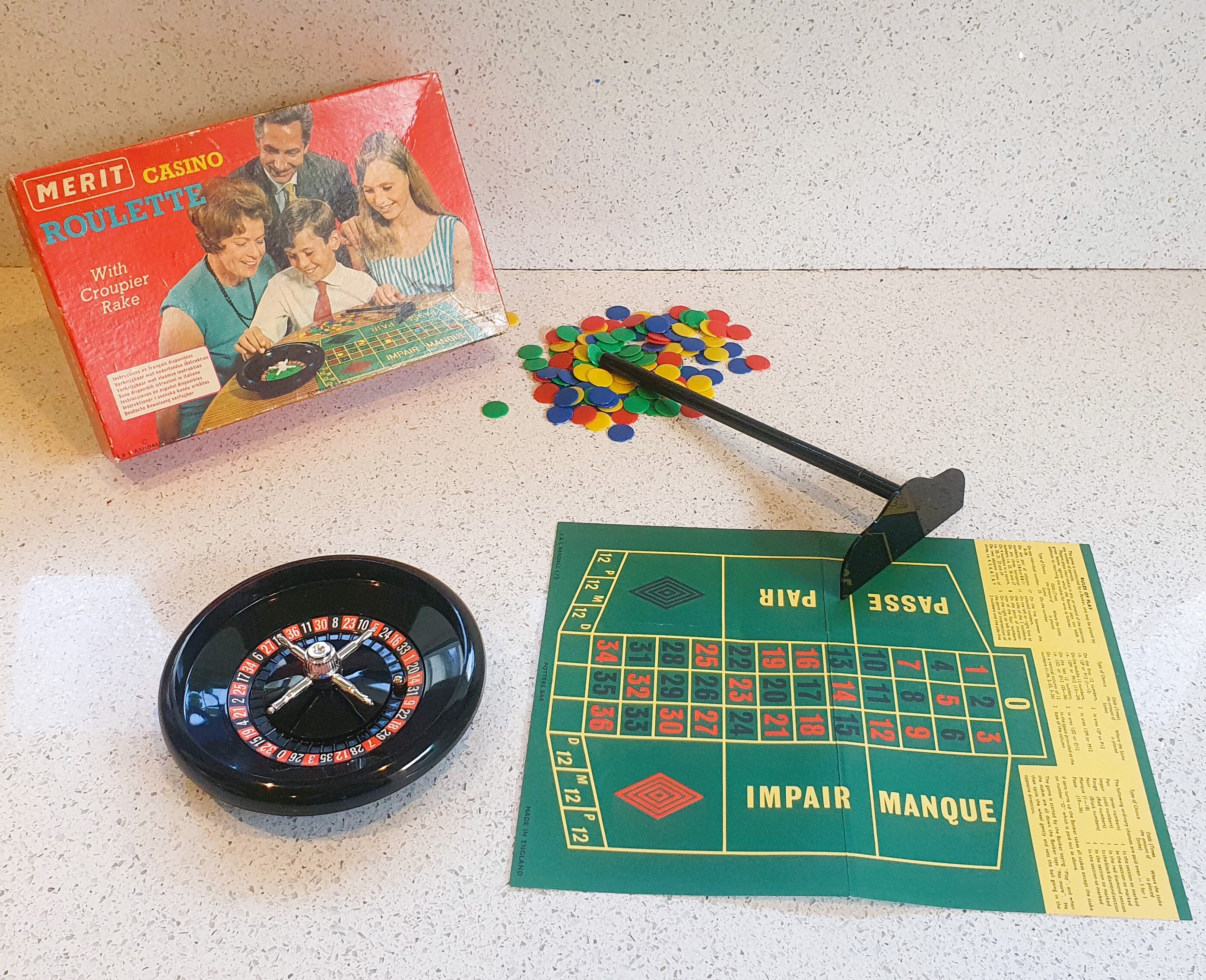 Vintage Plastic Mini Roulette Game w/ Mat & Chips by OK Games VG in  Original Box