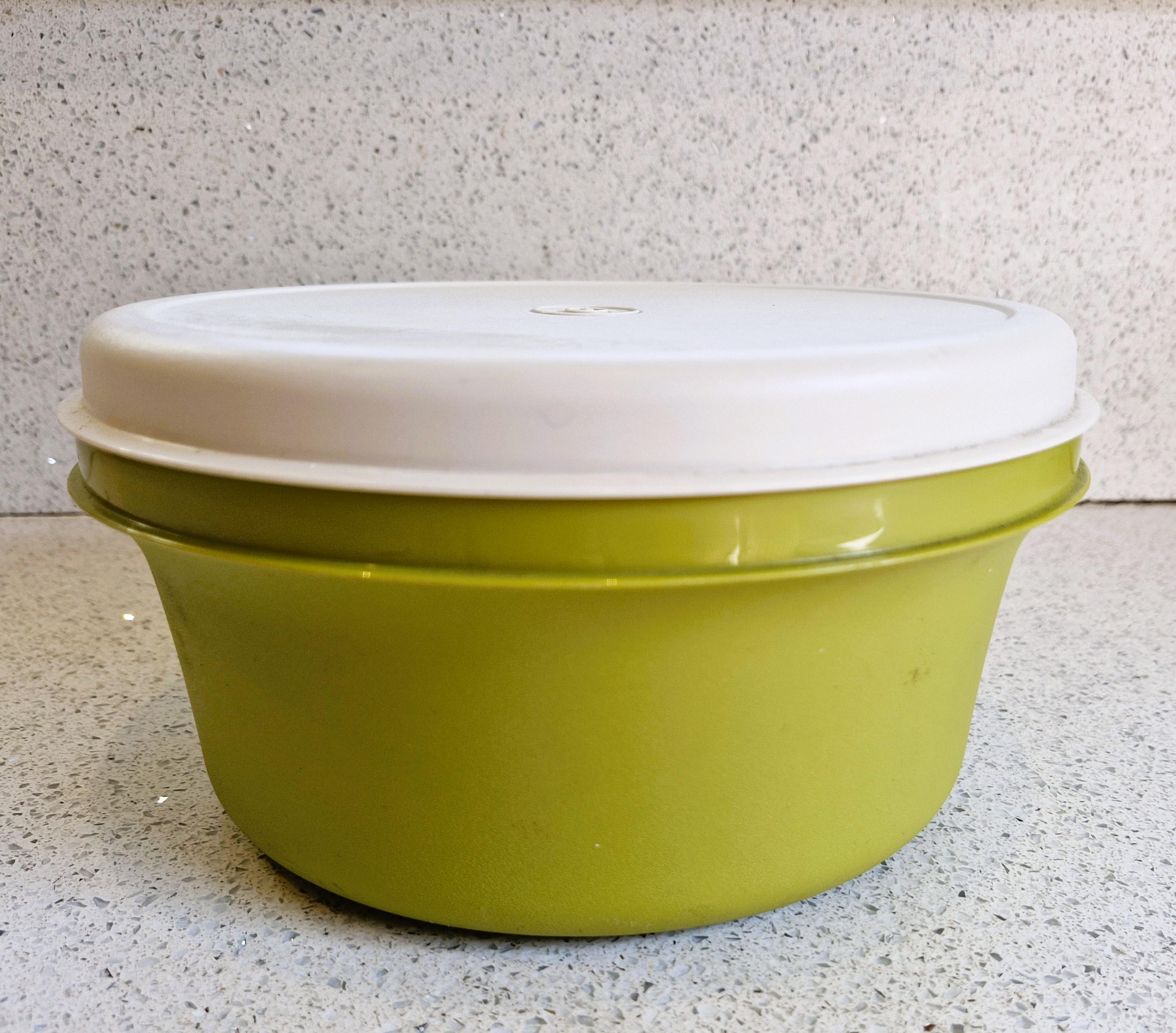 Vintage 70s Tupperware, Green, Tupperware, Large, Bowl with Lid, Seal N Serve, Cake Storage, Food storage, Salad, Picnic, 9 Inch