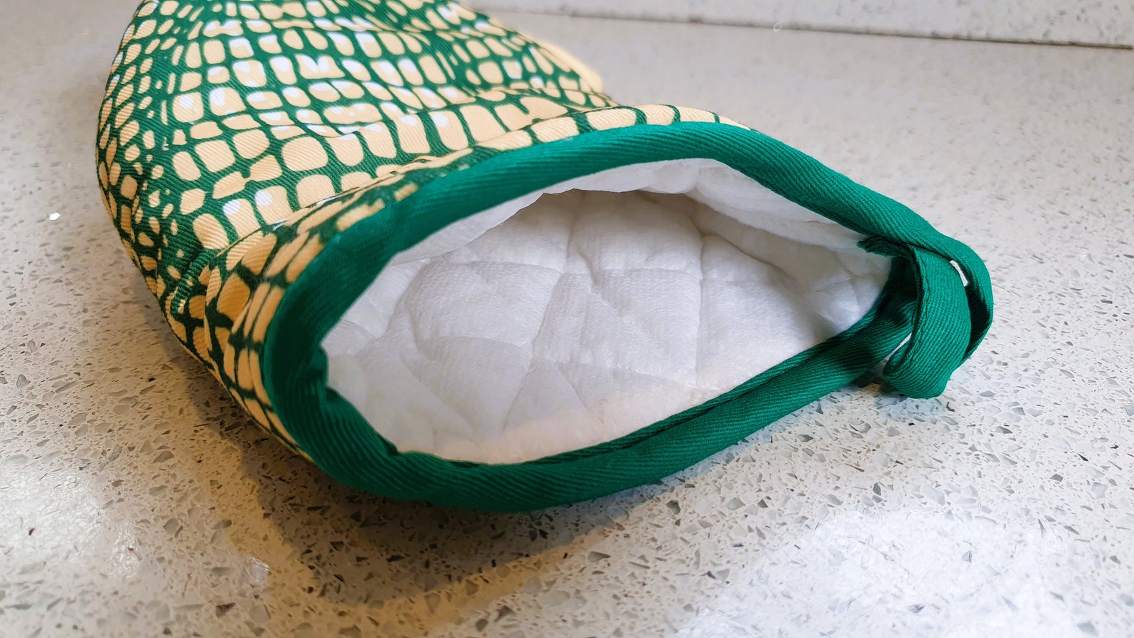 Crocodile / Alligator Oven Mitts Crocodile Shaped, Crocodile Design