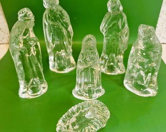 Vintage Glass Nativity Set, Very Good condition, complete