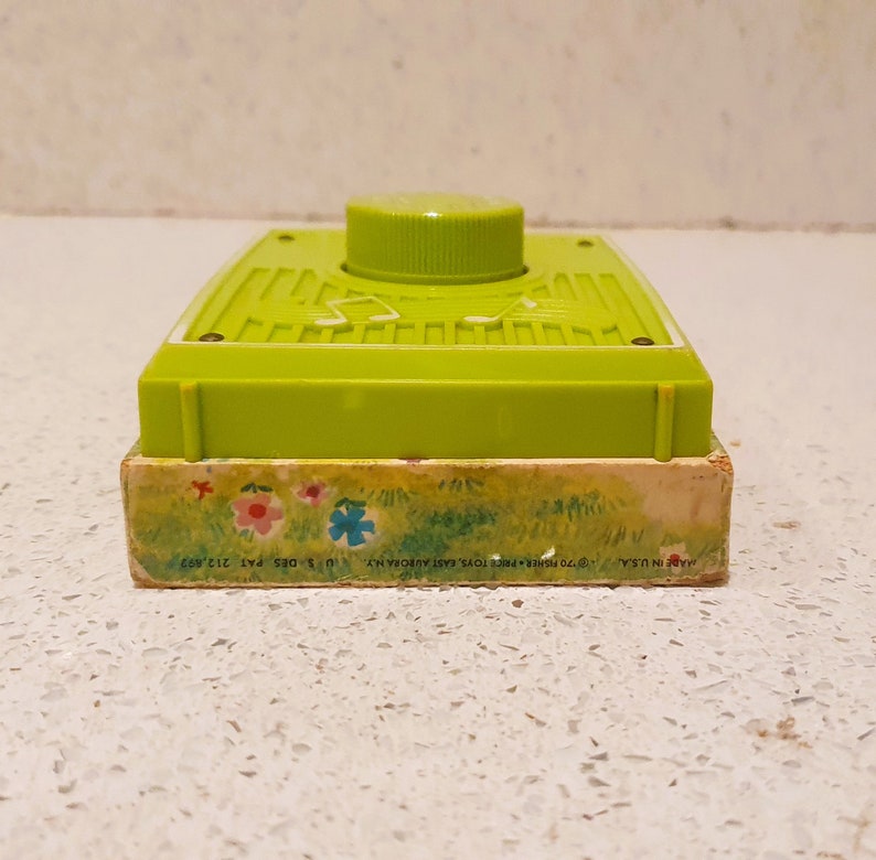 Vintage 70s Fisher Price Radio, Plays Happy Birthday, Very Good condition, Works well