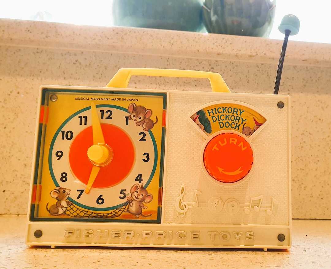 Vintage Fisher Price, Wind up Musical Clock, Radio, Music Box Vintage