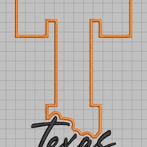 Könnte beinhalten: Ein Stickmuster mit einem großen orangefarbenen Buchstaben T mit Umriss und einer gezackten Unterkante, die an die Form des Bundesstaates Texas erinnert. Unter dem Buchstaben steht das Wort Texas in schwarzer Schreibschrift auf grauem Raster.