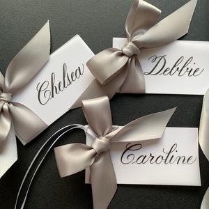 Custom Calligraphy Silver Place Cards/ Gift Tags w/ Attached Ribbon/ Bow, Hand Written Table Place Cards, Personalized Gift Tags, Wedding