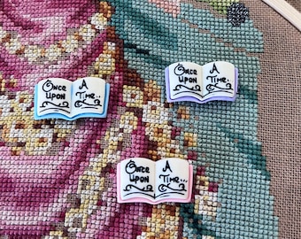 Storybook Needle Minder / Cover Minder