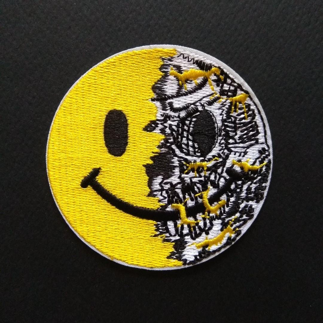 Smiley Face Skull Patch