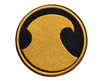 Red Robin Iron On Embroidered Patch