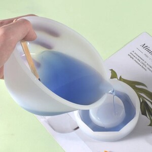 Large 600ml ( 20 oz) Reusable Silicone Measuring Cups with Graduated For Epoxy Resin Prepared, Antislip, No-Cleaning Resin Supply Tools