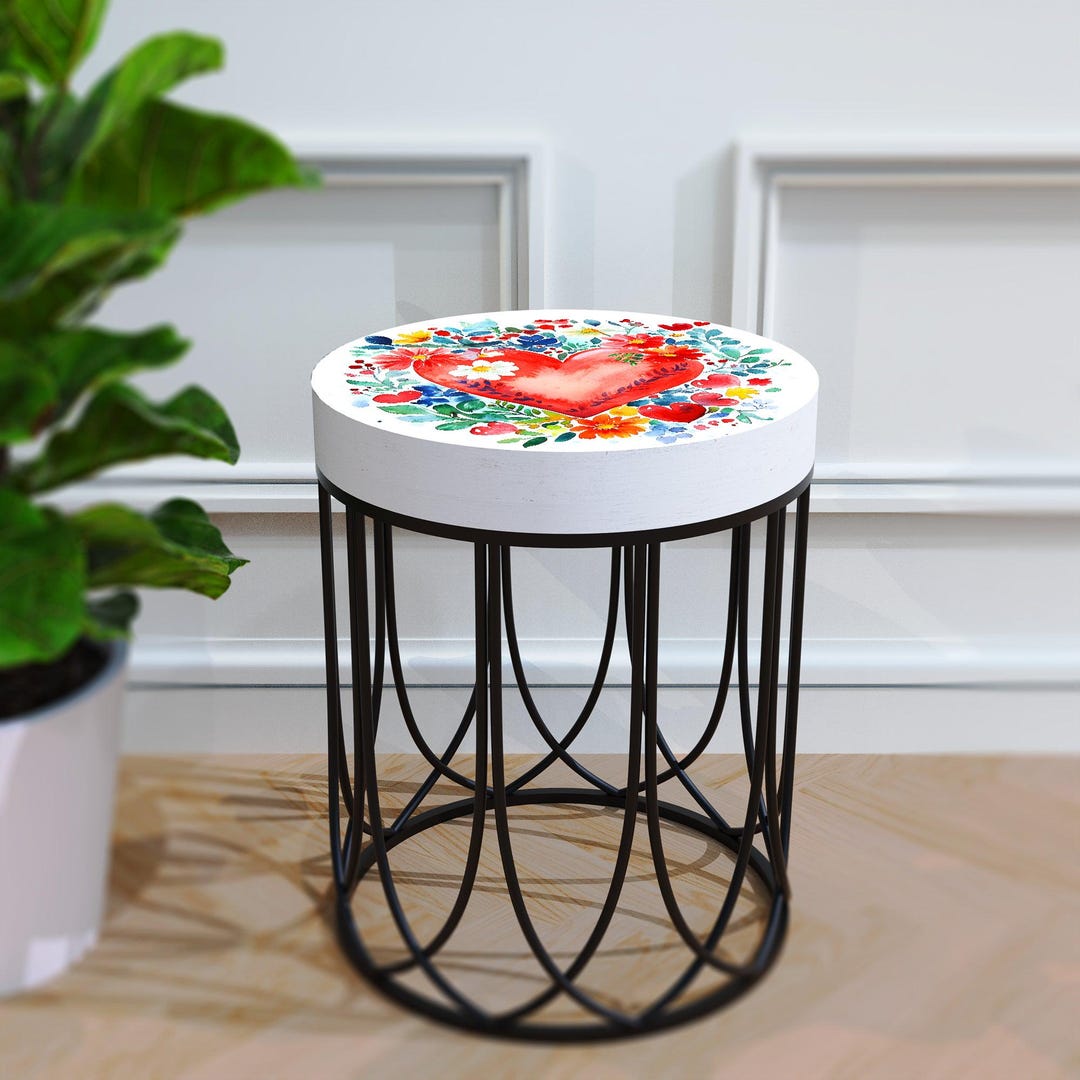 Valentine's Day Botanical Accent Table | Chic Round End Table for Home ...