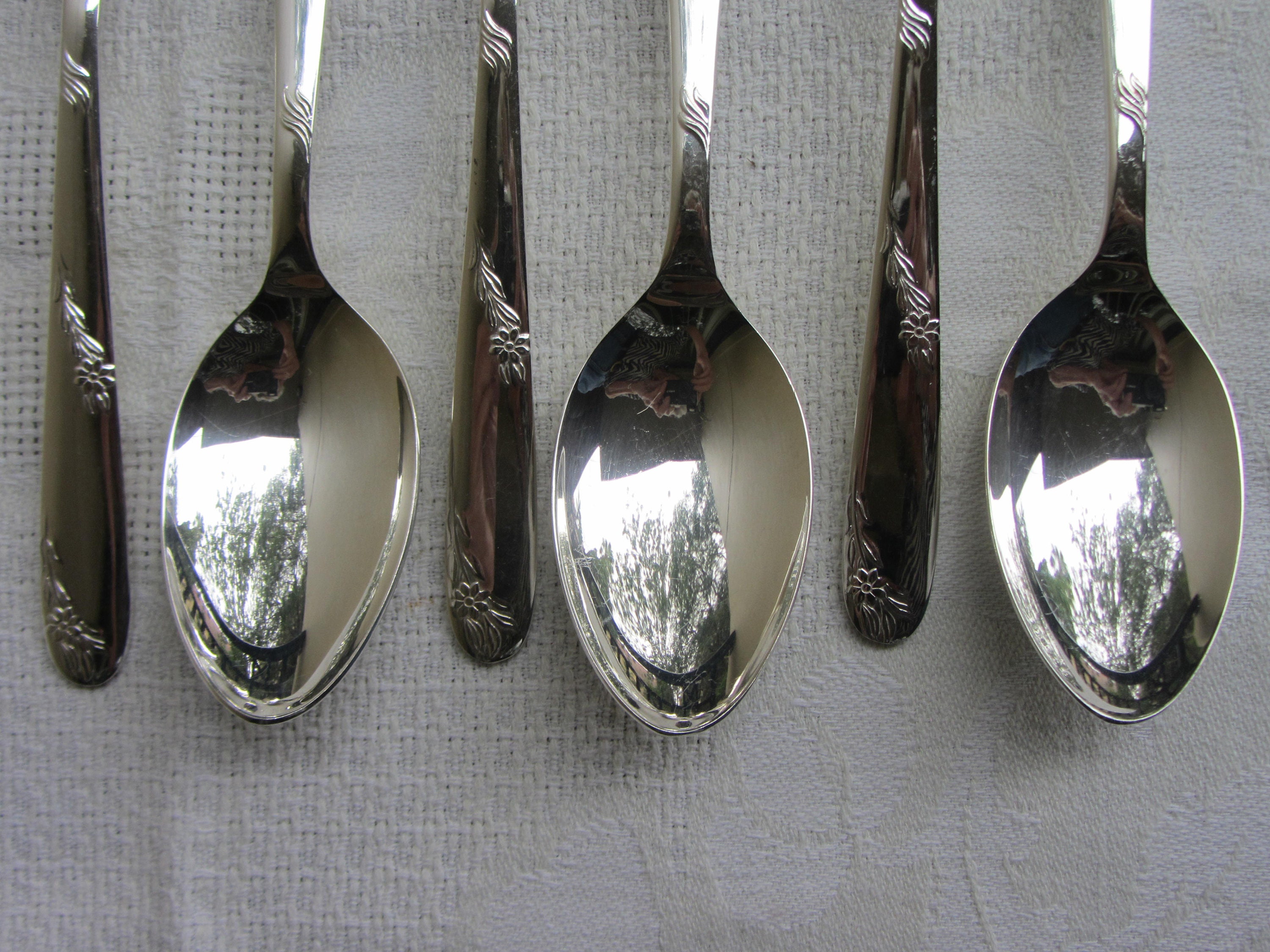 Mid Century Silver Plated Set 6 Soup Spoons, Vintage Angora Plate, Warwick  Pattern. England. 