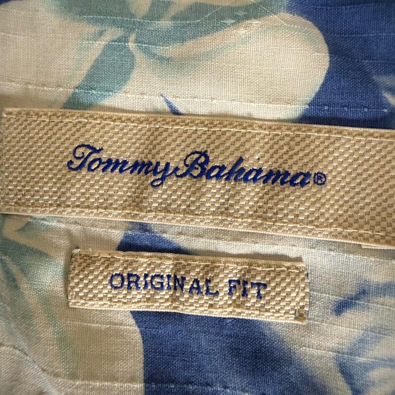 Tommy Bahama Mens Large Blue Floral 100% Silk Short Sleeve Button Up Shirt Aloha image 2