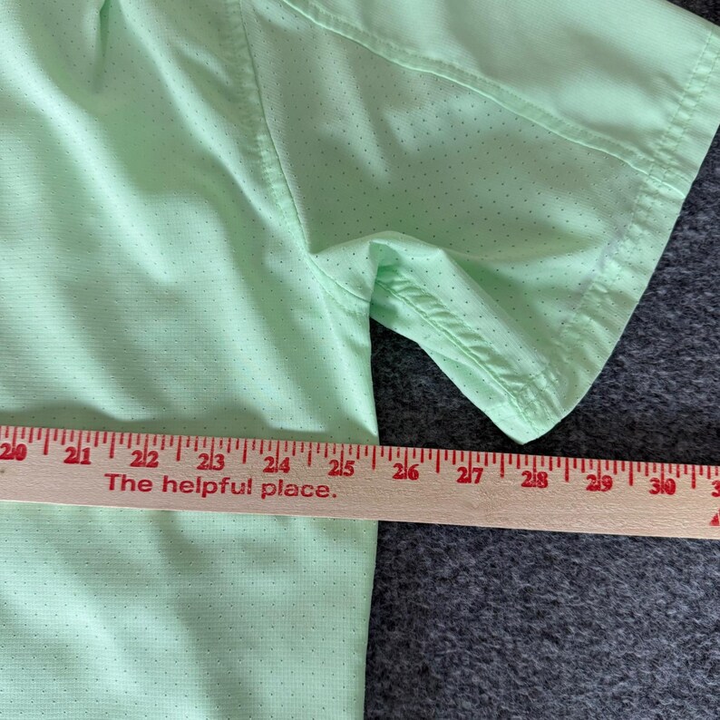 HUK Fishing Shirt Men XL Green Lightweight Short Sleeve Button Up Outdoor Angler image 6