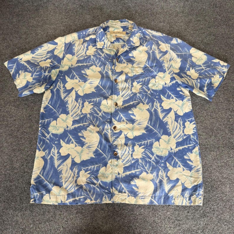 Tommy Bahama Mens Large Blue Floral 100% Silk Short Sleeve Button Up Shirt Aloha image 1