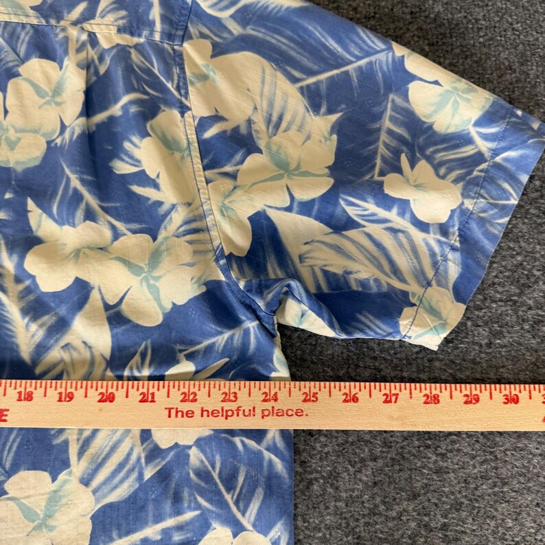 Tommy Bahama Mens Large Blue Floral 100% Silk Short Sleeve Button Up Shirt Aloha image 5