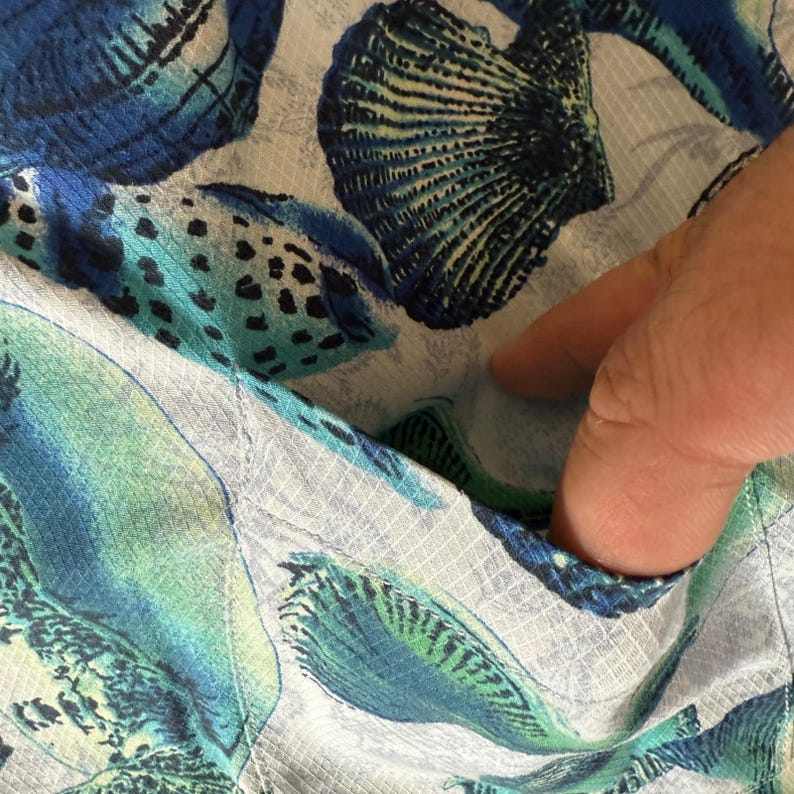 Tommy Bahama Hawaiian Silk Shirt Mens 2XL Button Up Seashell Aloha Short Sleeve image 4