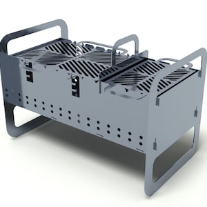 Puede incluir: Una parrilla de metal plateada para exteriores con dos superficies de cocción y un soporte. La parrilla tiene forma rectangular y está hecha de metal.