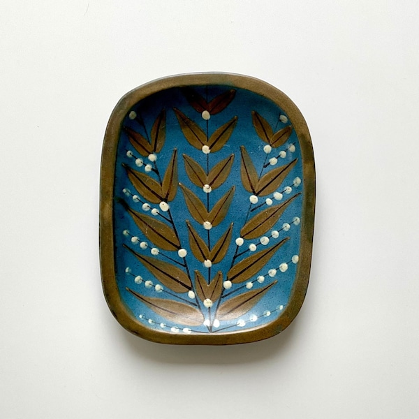 DYBDAHL KERAMIK- Small Danish Mid-Century hand-painted ceramic dish from the 1960s.