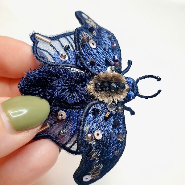 Brooch Moth machine embroidery design FSL, insect brooch, FSL brooch Free Standing Lace