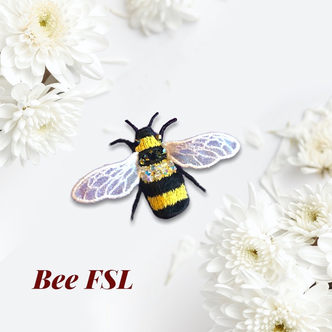 BELUCKIN Daisy Flower Honey Bee Brooch Pin - Enamel & Crystal, 4x4 Cm, Alloy, Hypoallergenic