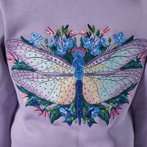 Machine embroidery design “Dragonfly in flowers”