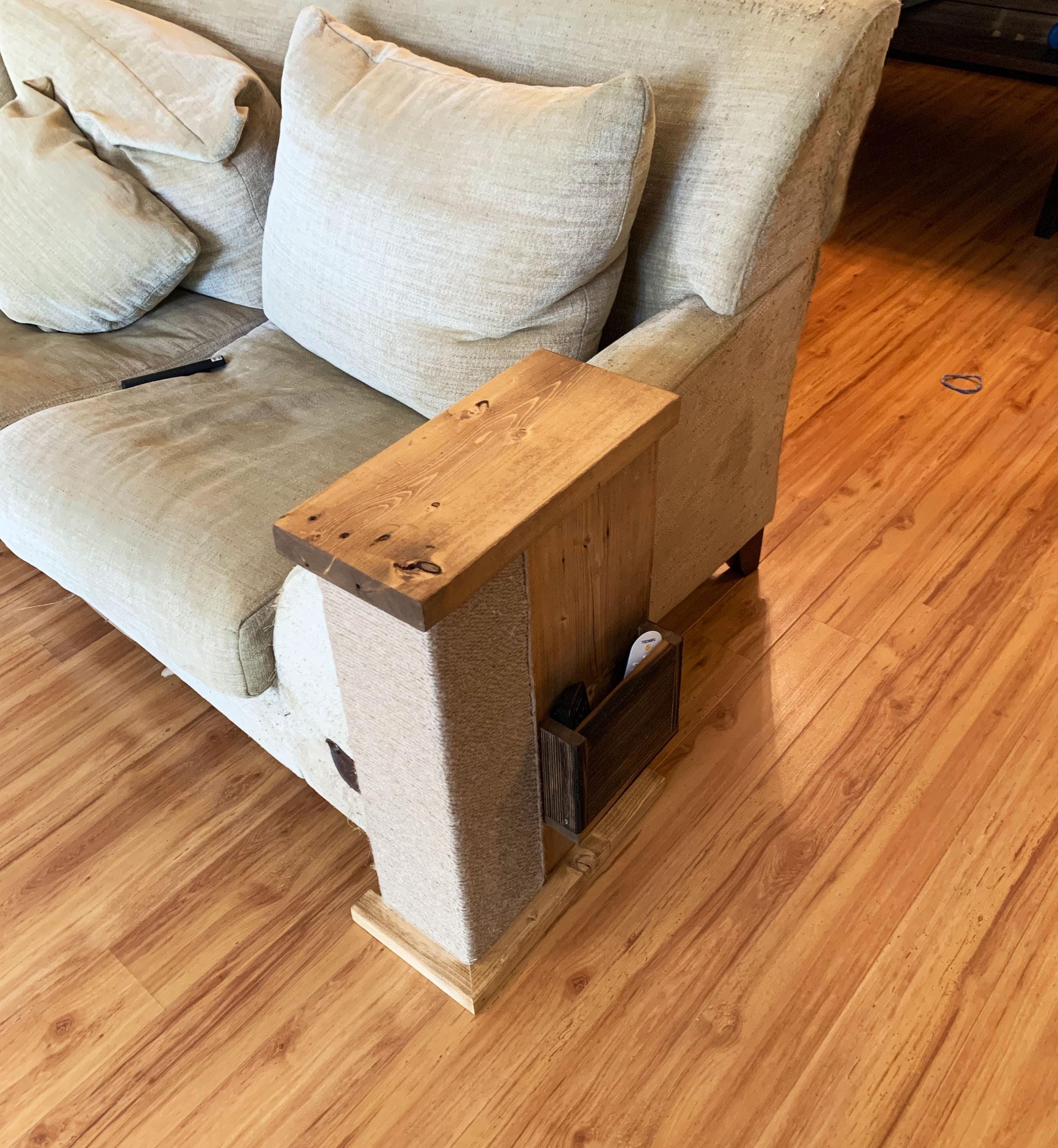 Rustic Wood Sofa Armrest Table with Cat Scratcher – Handmade Couch Tray