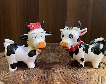 TOON COW / Cow figurine / Cow gift / CALF / Babycow /Cartoon cow/ Children toy / Decorative cow / temple cow pair