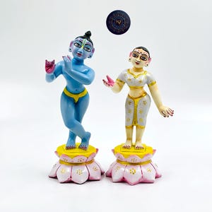 Ídolo de Radha Krishna de 23 cm / Murti pintada a mano con polvo de mármol / Deidad para el altar y templo ISKCON / Estatua de dios hindú / Regalo Hare Krishna