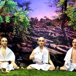 Handmade Six Goswami Deities: ISKCON Shat Goswami Statue (8.2 inches)