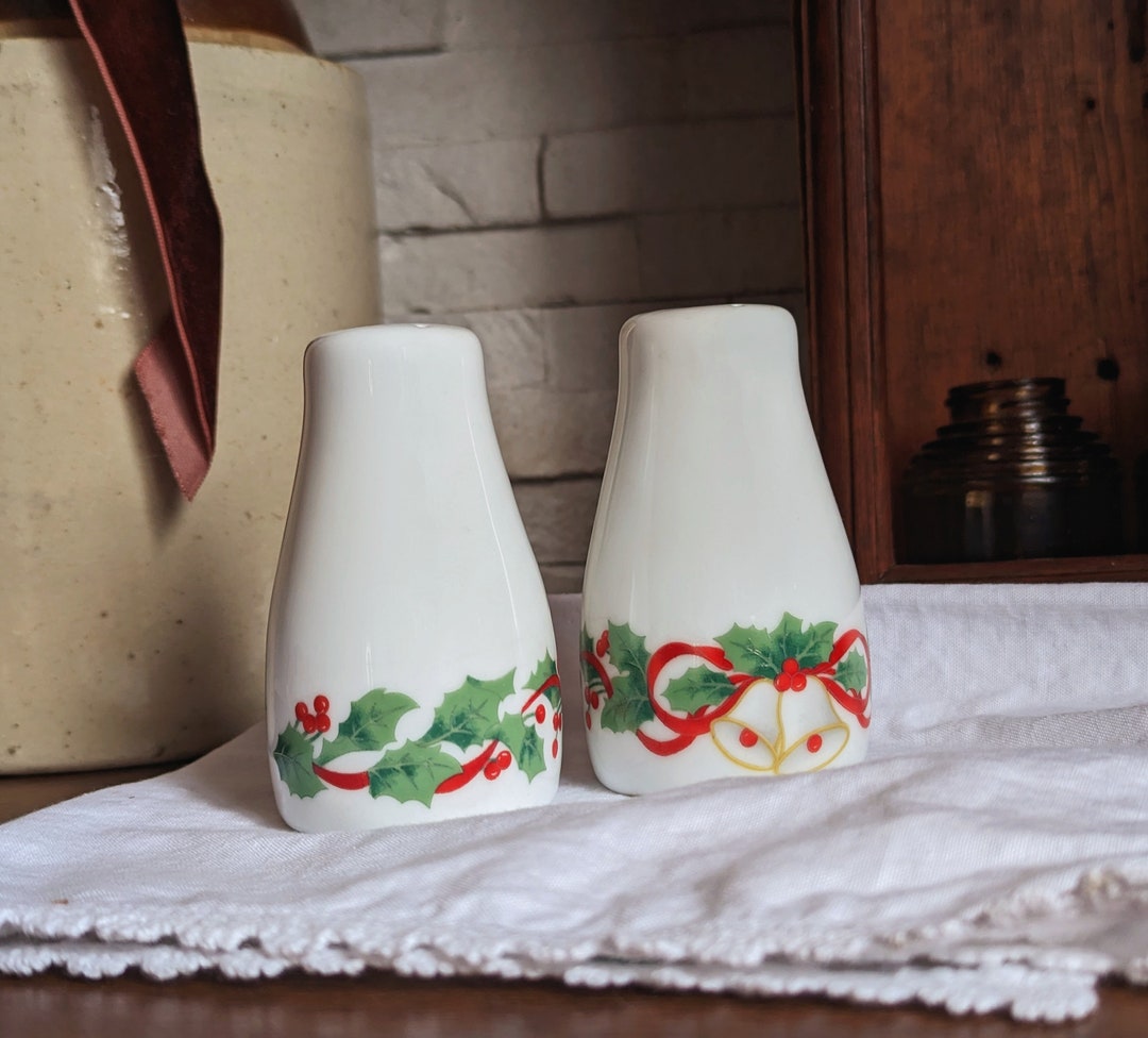 Holiday Salt and Pepper Shakers Christmas Etsy
