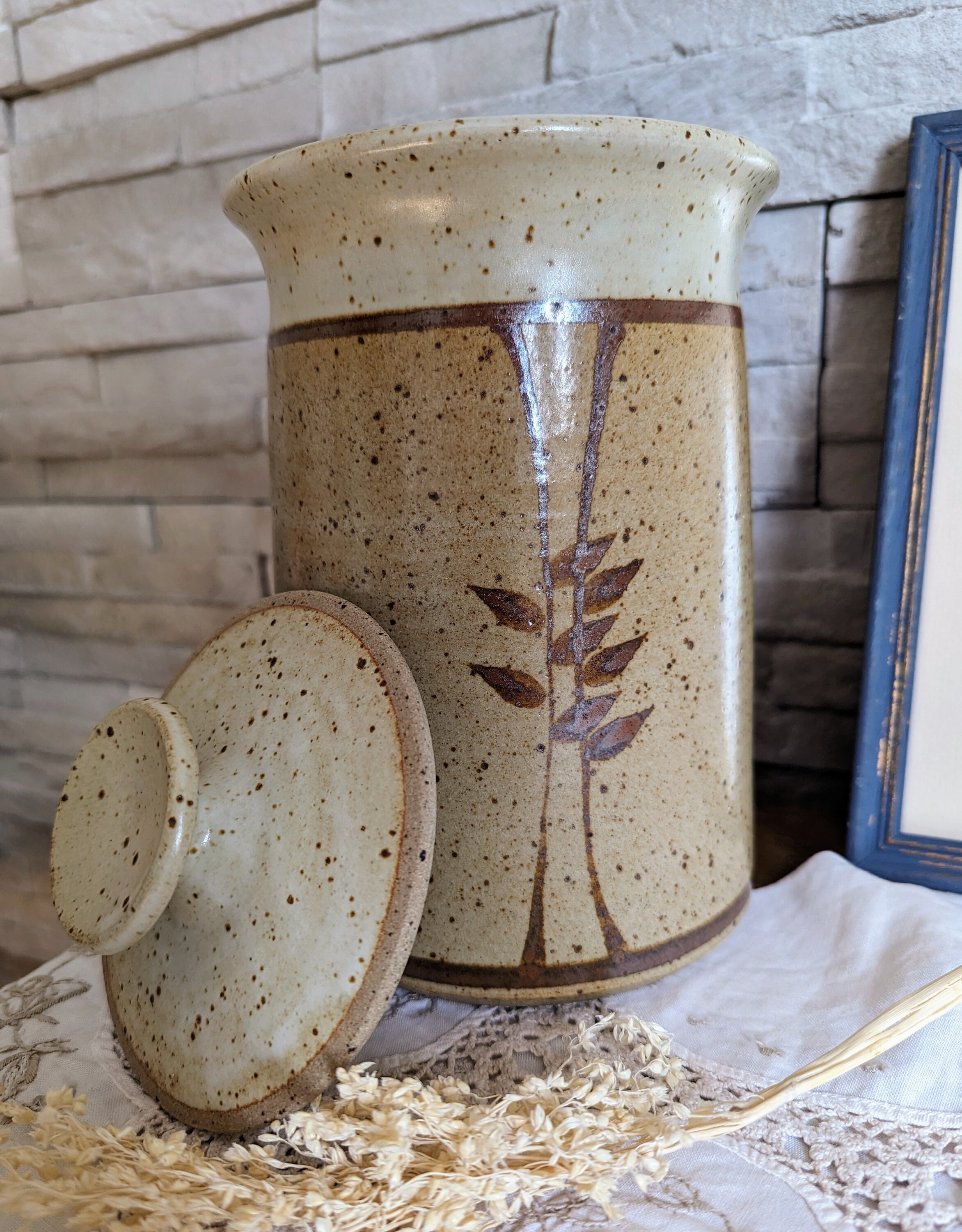 Large Pottery Jar With Lid Speckled Pottery Vintage Pot Etsy