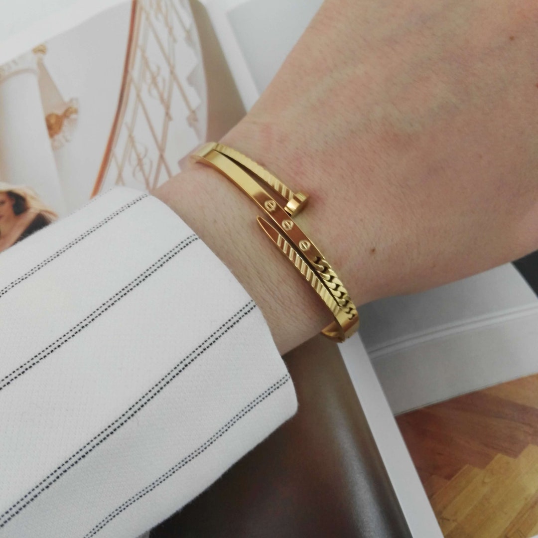 Dainty Love Nagel Armband minimal Schmuck 18 Karat Gold Etsy.de