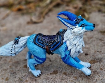 Fan Art Vulpine Familier inspiré de World of Warcraft WOW Dragon Statuette OOAK Figurine