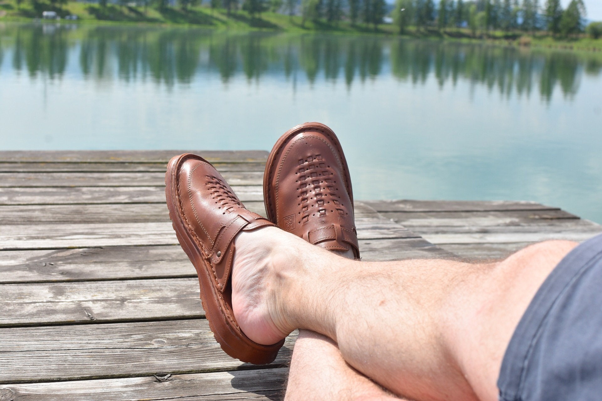 Lake top leather shoes