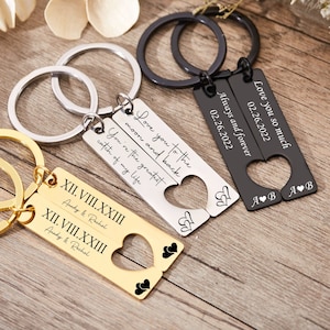 Personalized Keyring,Custom Keychain,Engraved 2 Pcs Matching Couple Keychain Set,Valentines Day Gift,Heart Key chain with Name,Gifts for Him