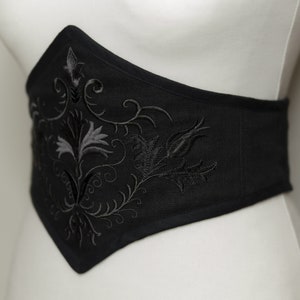 Embroidered linen waist cincher