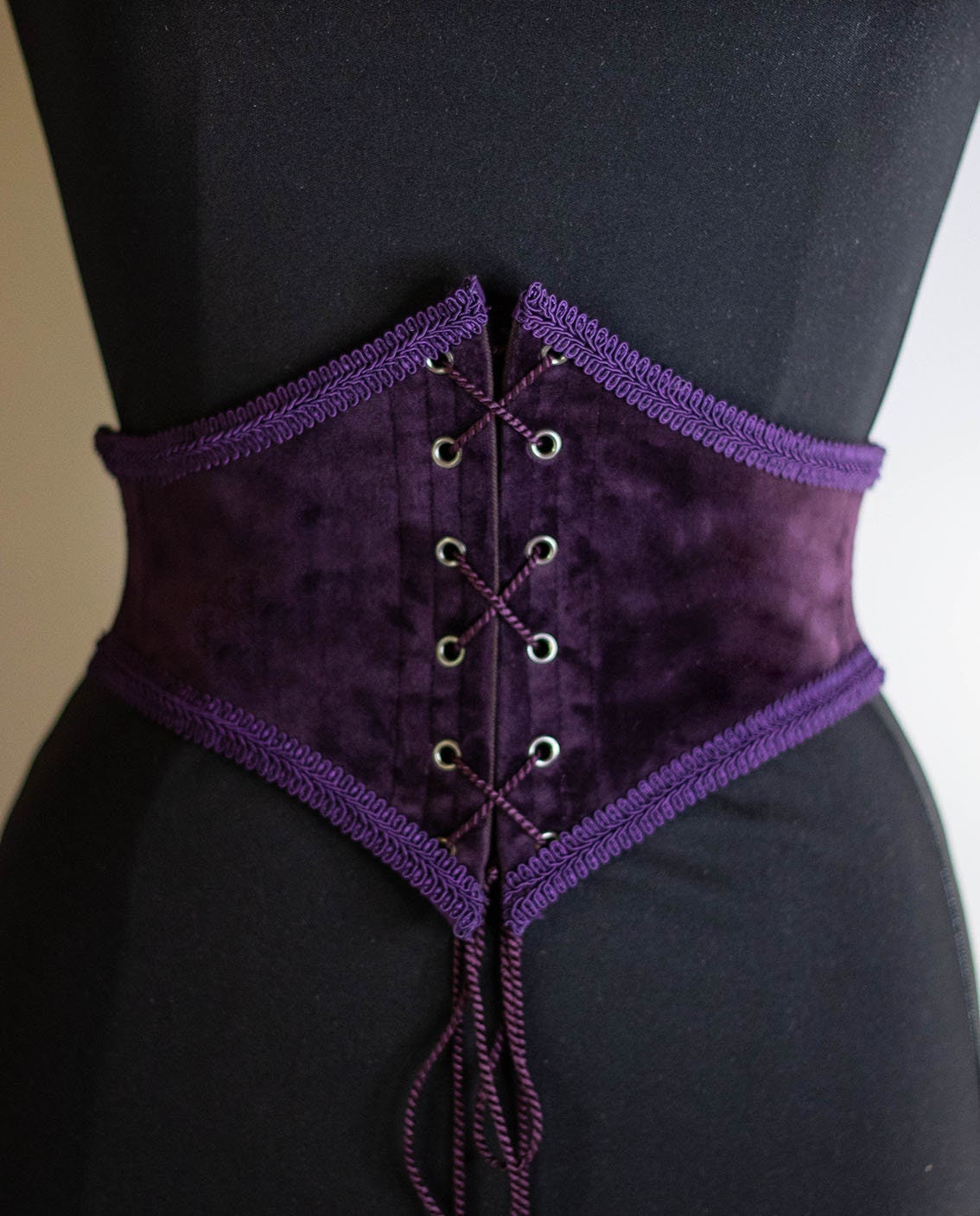 Amethyst velvet corset belt