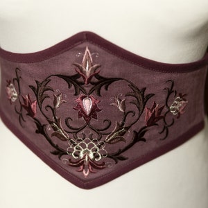 Ceinture corset en lin brodé Vieux rose