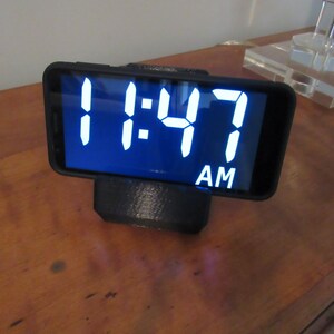 Bedside Desktop Phone Stand for most Cell Phones - Basic PLA