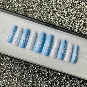 Winter Wonderland Press On Nails, Snowflake, Glitter, Christmas Nails